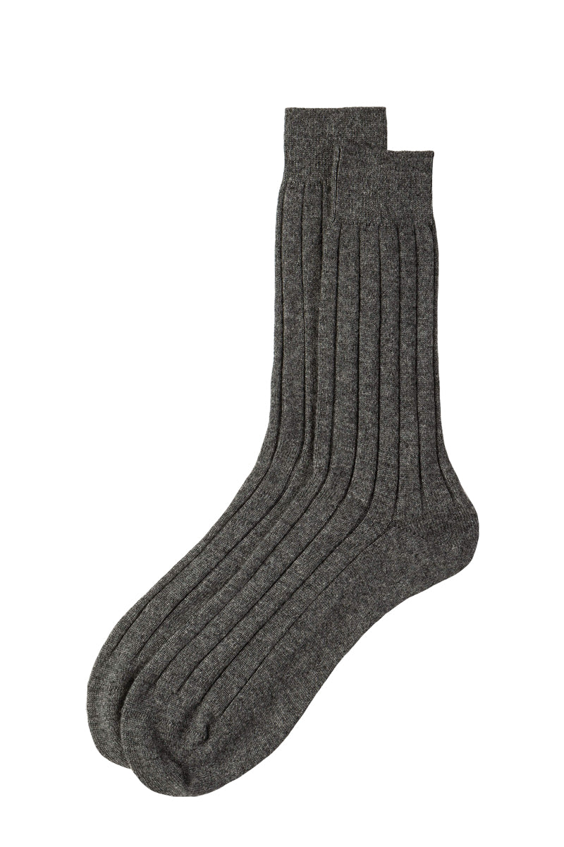 Mens mid grey Cashmere Socks. scottish