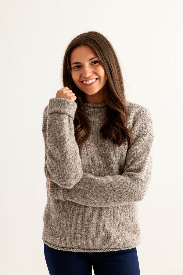 https://www.thecrofthouse.com/media/catalog/product/cache/1ad3cd18172bb9764d0a10d721eba911/w/o/womens_natural_chunky_wool_cuffed_jumper_sweater_undyed_beige_front.jpg